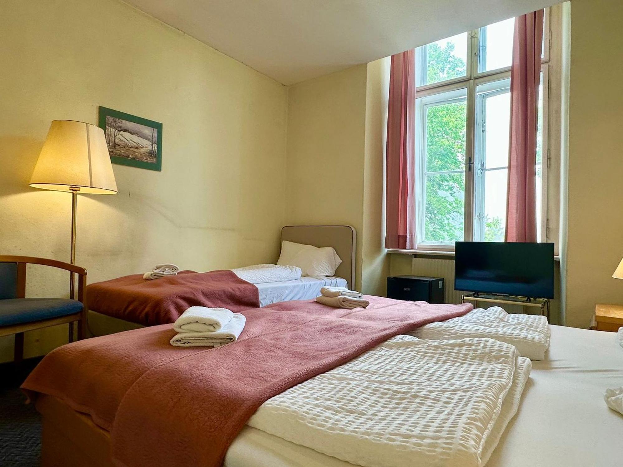 Very Central Apartments, 5 Min To City Center, No Reception Bécs Kültér fotó
